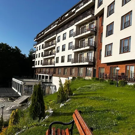 Milmari & Nlux 72a Lägenhet *