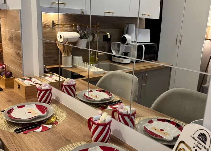 Milmari & Nlux 72a 公寓 *